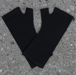 Pure black merino wool womens gloves